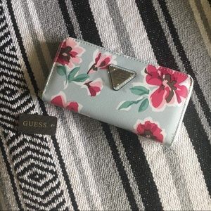 Guess wallet
